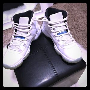 Size 13 Retro Jordan 11 Legend Blue